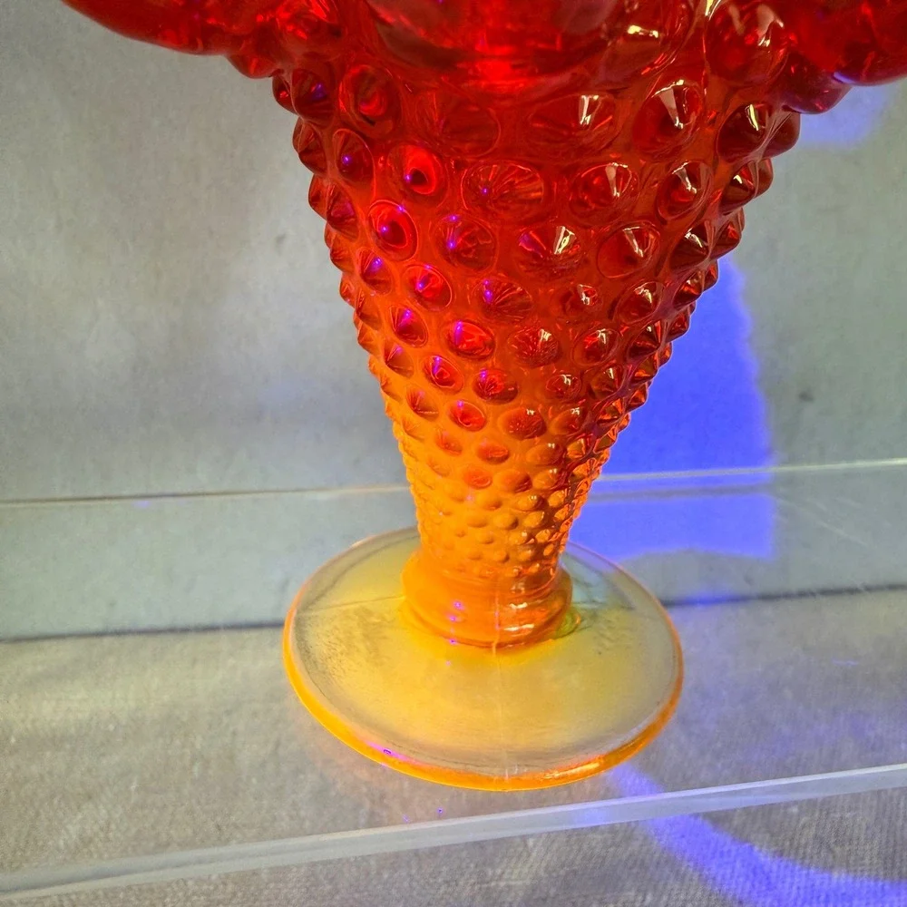VTG‎ Signed Fenton Amberina Hobnail Ruffled Vase 5